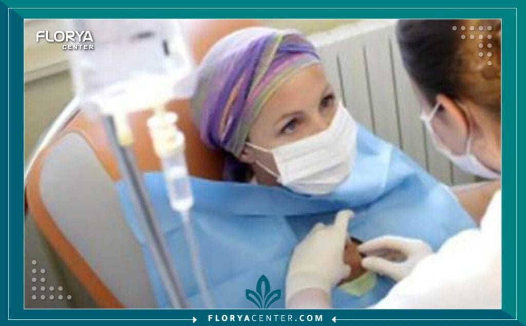 d4 1 - مستشفيات السرطان في تركيا تعتبر رحلة البحث عن أفضل مستشفيات السرطان في تركيا خطوة مصيرية في حياة المريض وعائلته، حيث لا يقتصر الأمر على اختيار وجهة طبية فحسب، بل يتعلق بالبحث عن الأمل، الدقة التشخيصية، والبروتوكولات العلاجية المتقدمة. لقد نجحت مستشفيات السرطان في تركيا خلال العقد الأخير في تحقيق قفزات نوعية وضعتها في مصاف الوجهات العالمية، مستقطبة آلاف المرضى سنوياً بفضل نسب الشفاء المرتفعة وتوافر أحدث تقنيات الطب النووي والجراحة الروبوتية. يهدف هذا الدليل إلى تقديم خارطة طريق واضحة وشفافة تساعدك في الوصول إلى أنسب مستشفيات السرطان في تركيا لحالتك الصحية، مع التركيز على الجودة الطبية والتكلفة العادلة.