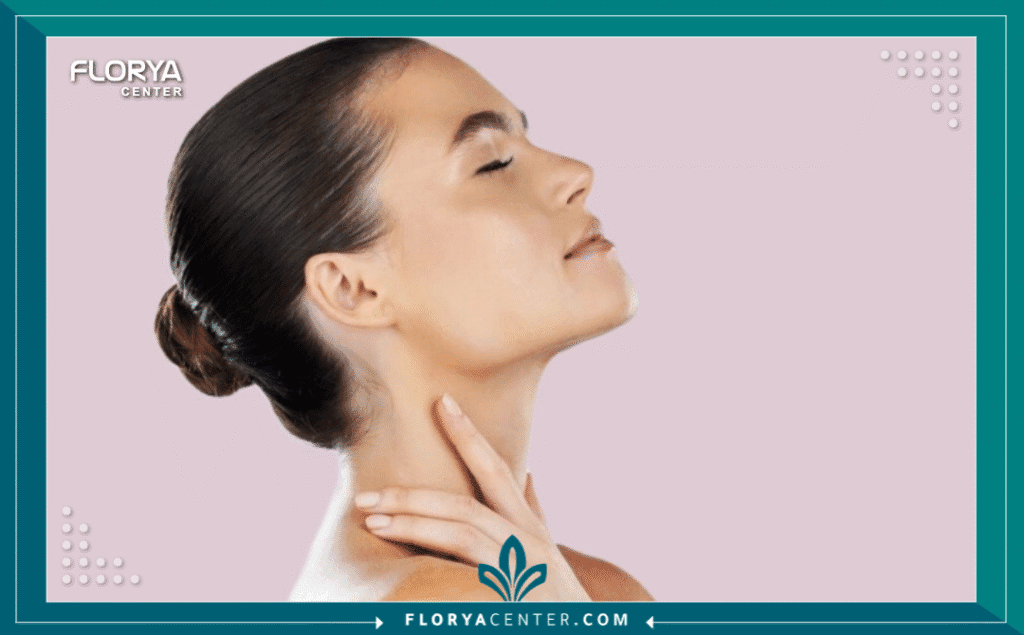 نسخة من Hayaalaje12 20250821 012557 ٠٠٠٠ - عمليات تجميل الرقبة في تركيا هل تشعرين بالحرج عند النظر في المرآة بسبب ترهلات العنق التي تفضح تقدم العمر رغم نضارة وجهك؟ إن عمليات تجميل الرقبة في تركيا (Neck Lift) ليست مجرد إجراء تجميلي عابر، بل هي بوابتك الزمنية للعودة إلى ملامح أكثر شباباً وحيوية، حيث تعيد رسم زوايا الفك وتخلصك من "رقبة الديك الرومي" المزعجة للأبد.