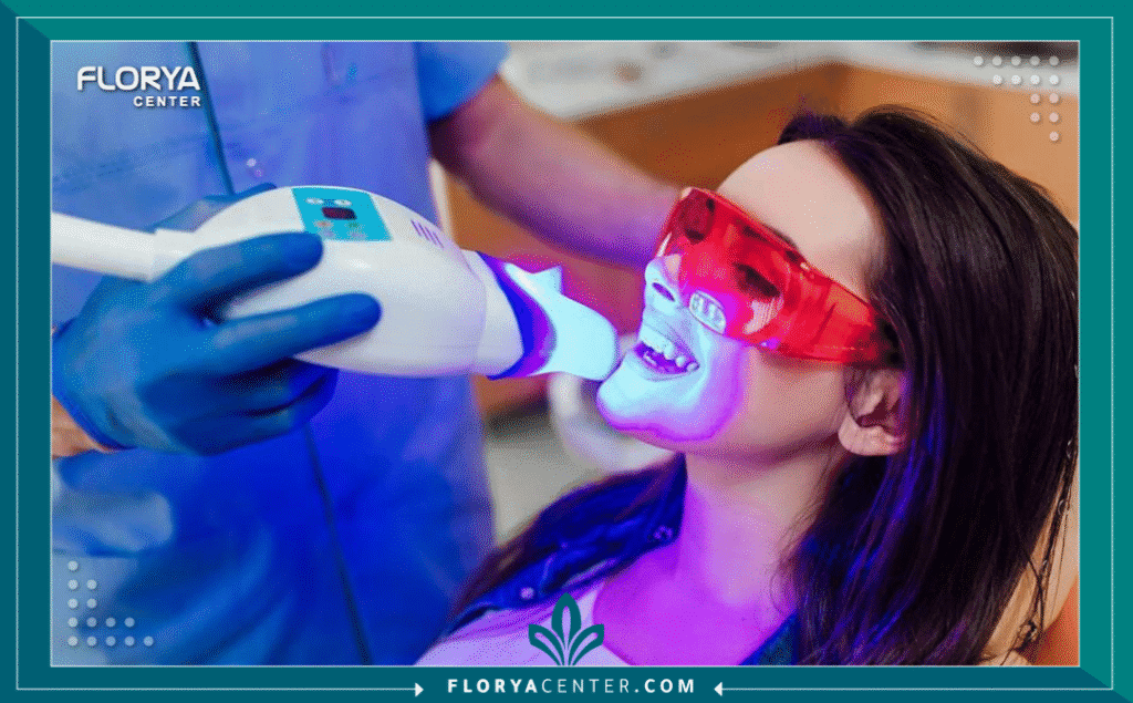 nouralagee93@gmail.com 20250916 145720 ٠٠٠٠ - حساسية الأسنان بعد التبييض تُعد حساسية الأسنان بعد التبييض (Whitening Tooth Sensitivity) الهاجس الأكبر الذي يمنع الكثيرين من السعي وراء ابتسامة هوليوود الناصعة. فبينما يعد تبييض الأسنان إجراءً تجميلياً آمناً وفعالاً، يظل الخوف من الألم الحاد والمفاجئ عند تناول مشروب بارد هو العائق النفسي الأول. لكن الحقيقة الطبية تؤكد أن هذه الحساسية، في حال حدوثها، هي عرض جانبي شائع ومؤقت ويمكن إدارته بالكامل ببروتوكولات طبية دقيقة.