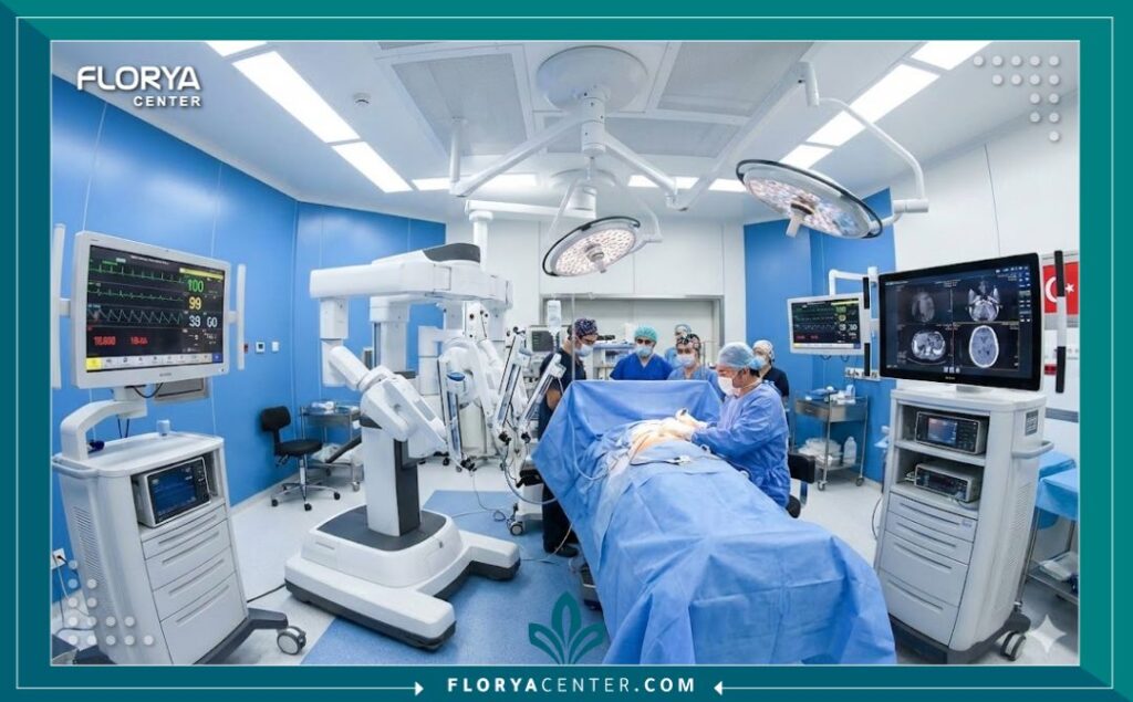 غرفة عمليات حديثة مجهزة لأداء عمليات جراحة العظام والأوتار في اسطنبول، تركيا.