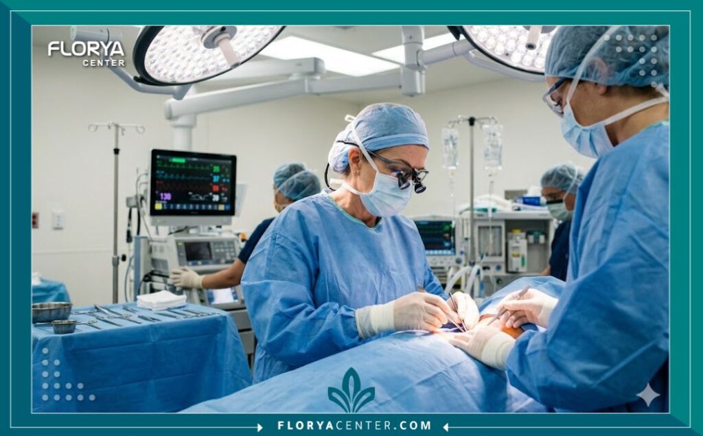جراحة شد الرقبة العميقة 4 صورة واقعية لعملية جراحة شد الرقبة العميقة يتم إجراؤها بواسطة فريق طبي متخصص داخل غرفة العمليات.