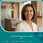 صورة واقعية وعالية الجودة لامرأة تتمتع بمظهر شاب وأنيق بعد عملية شد الوجه والرقبة، تعكس الفخامة والنتائج الطبيعية في عيادات التجميل في تركيا.